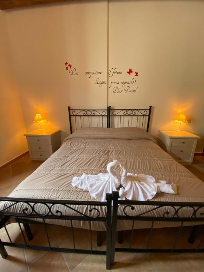 Locanda della Pieve Pievebovigliana Esterno foto