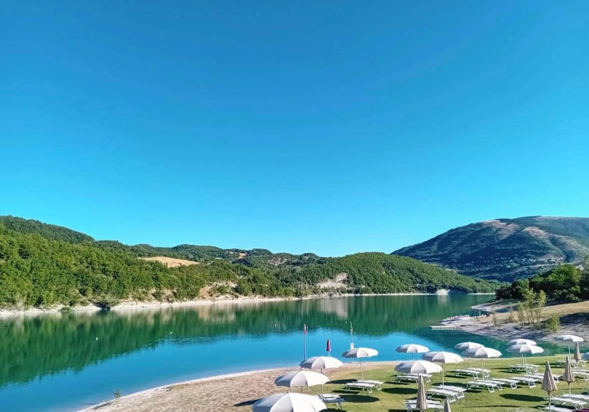 Locanda della Pieve Pievebovigliana Esterno foto
