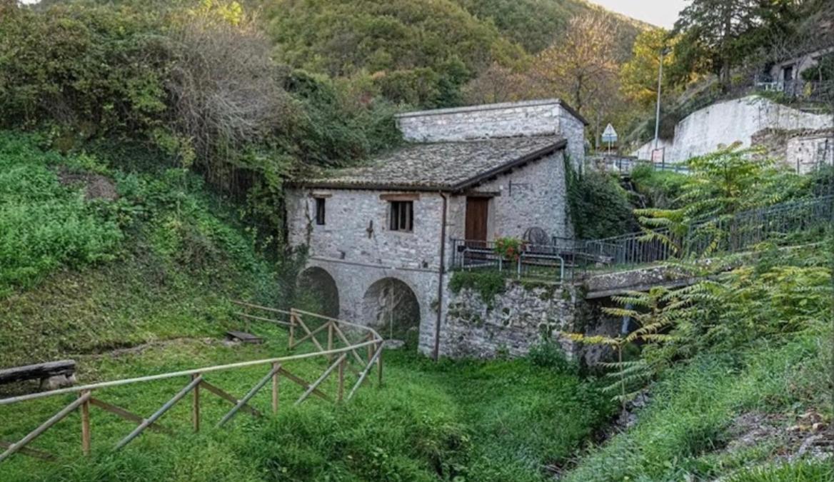 Locanda della Pieve Pievebovigliana Esterno foto